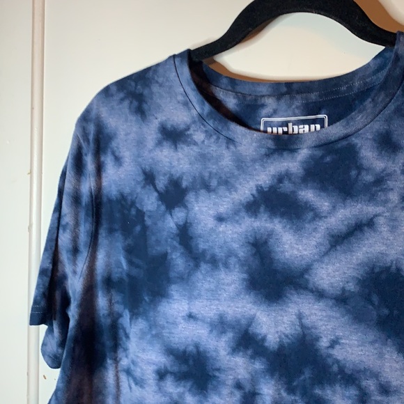 Men’s Tee - Picture 2 of 5